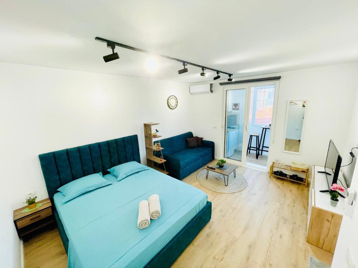 Central Studio Apartment 1, Tirana Eksteriør billede