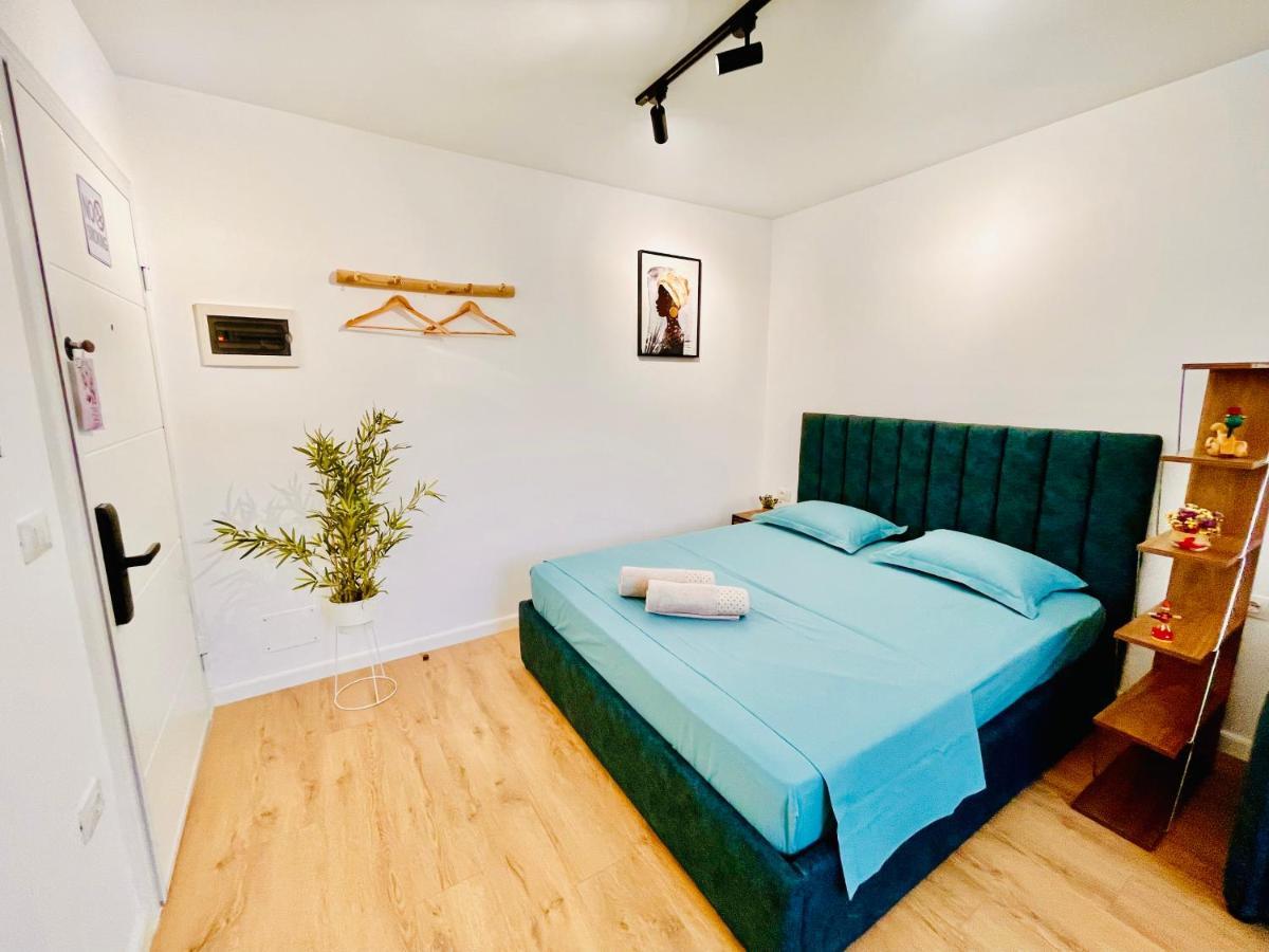 Central Studio Apartment 1, Tirana Eksteriør billede