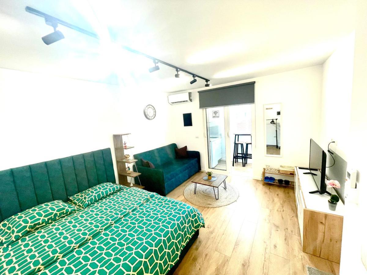 Central Studio Apartment 1, Tirana Eksteriør billede